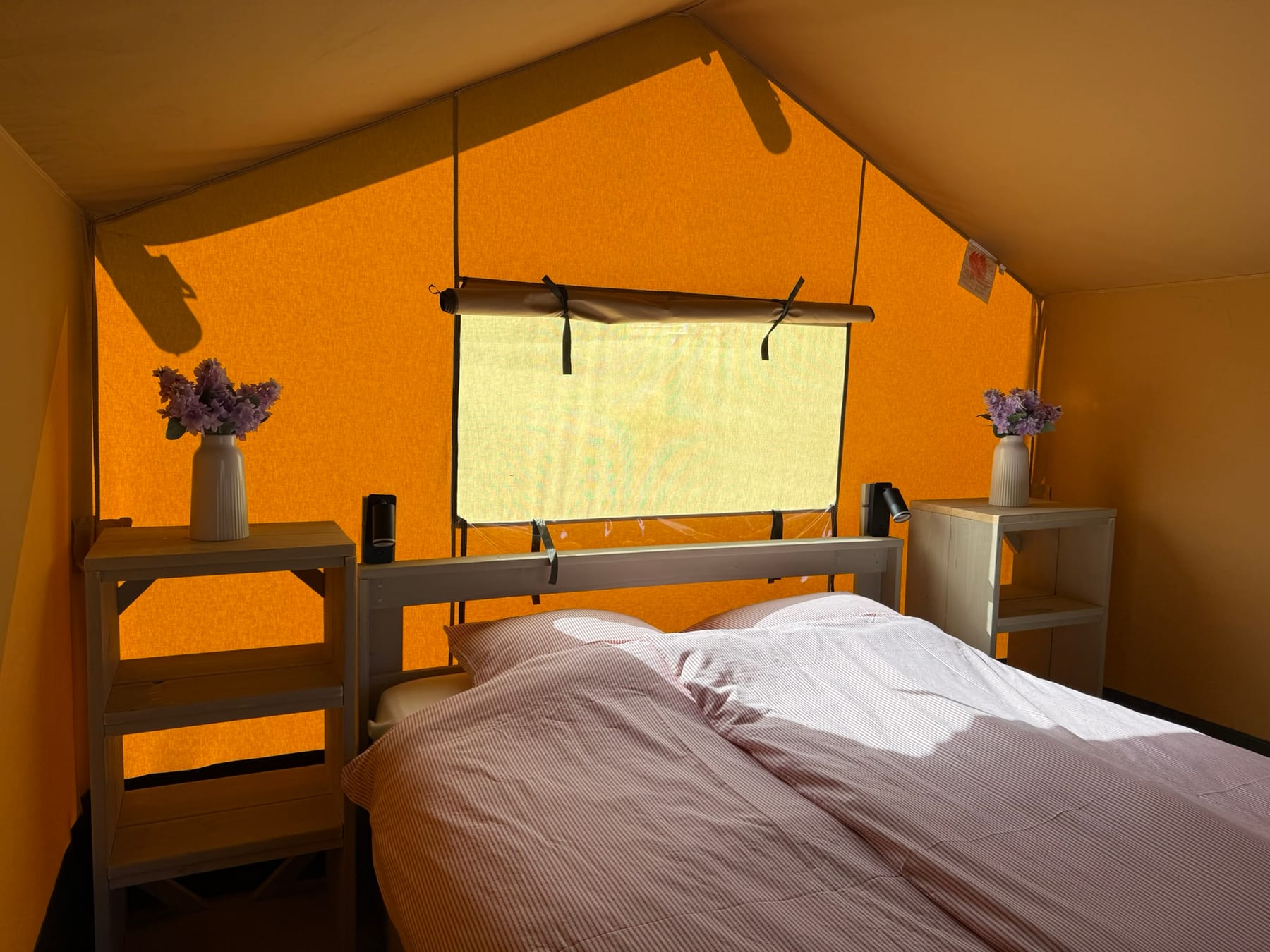Tweepersoonsbed in Midi Dore